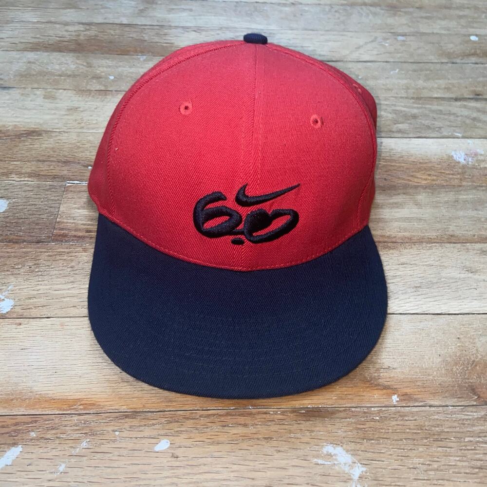 Nike 6.0 Mens Casual Flat Bill Fitted Skateboard Cap Hat Red/Black S/M